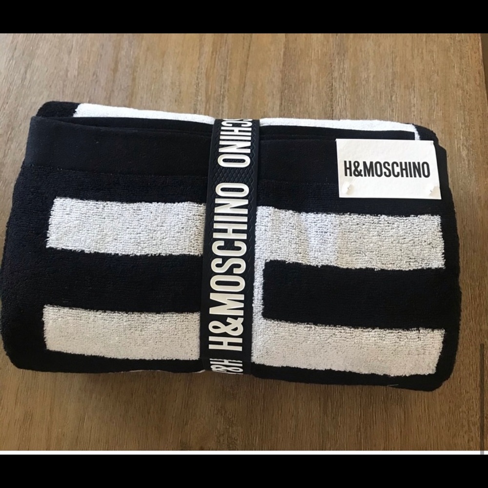 H&M X Moschino beach towel